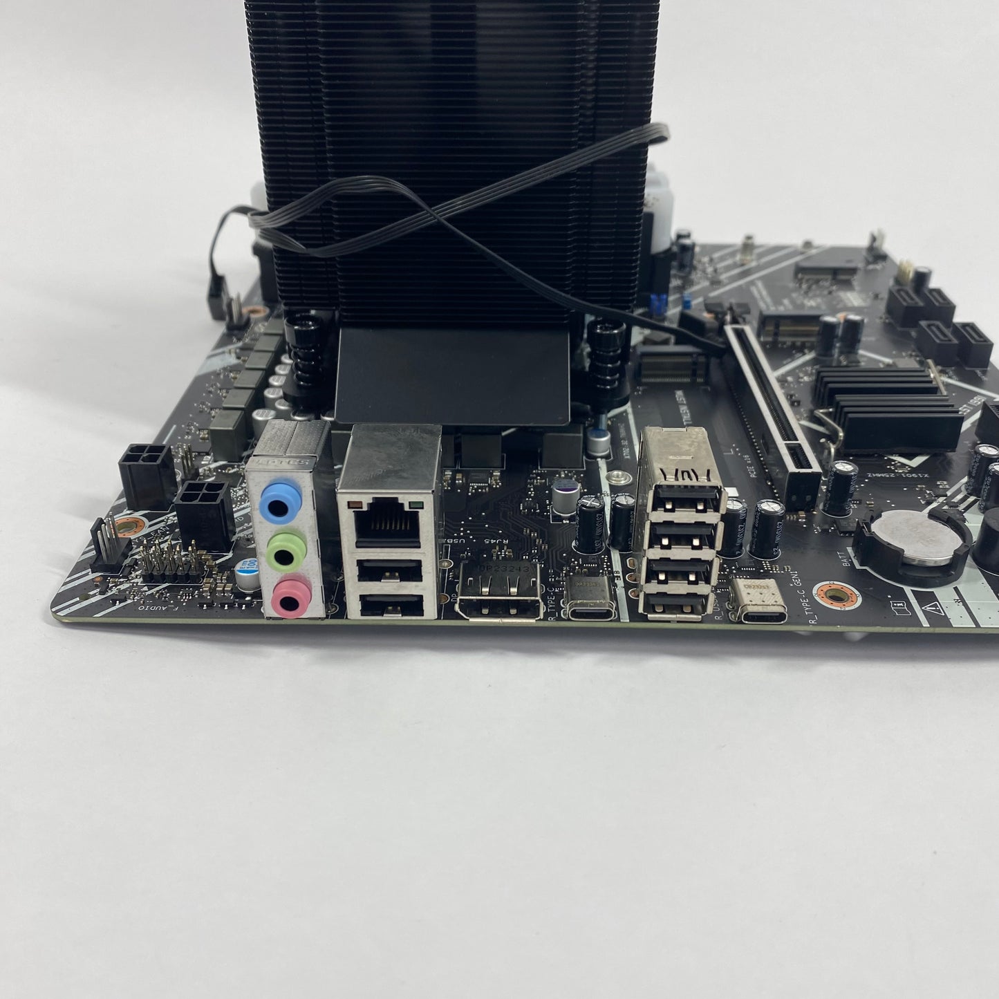 Omen AM5 mATX Ryzen 5 7600 AMD CPU