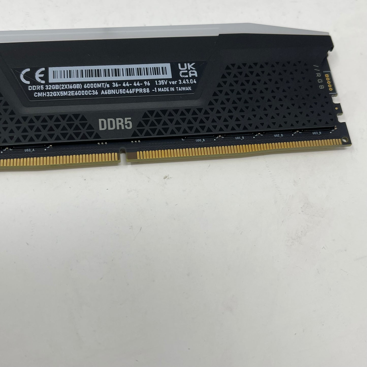 Corsair Vengeance RGB 32GB (2x16GB) RAM DDR5 6000MHz CMH32GX5M2E6000C36