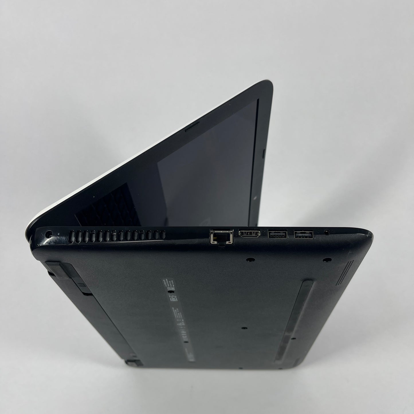 HP 15-AY018DS