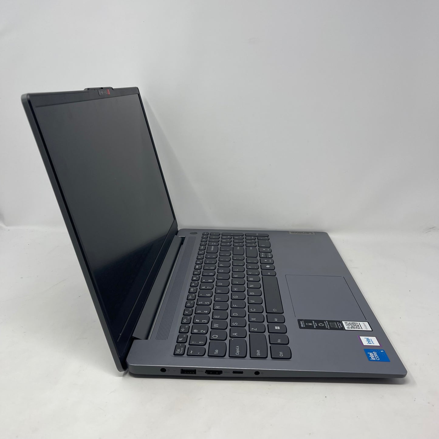 Lenovo ideapad slim 3 15RU9 15.6" i5-120U 1.4GHz 8GB RAM 256GB SSD
