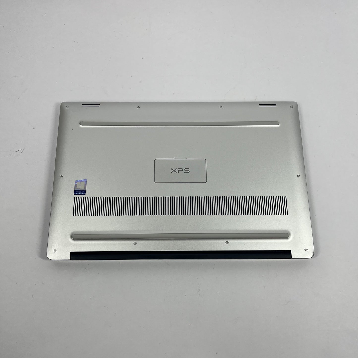 Dell XPS 15 7590 13" 9th Intel i7-9750H 1.2GHz 32GB RAM 2TB SSD