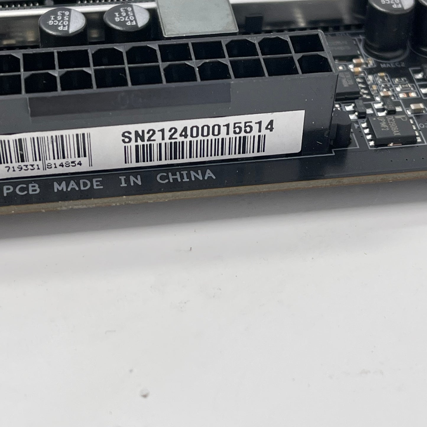 Gigabyte Z590 AORUS ELITE AX LGA 1200 ATX Intel DDR4 Motherboard