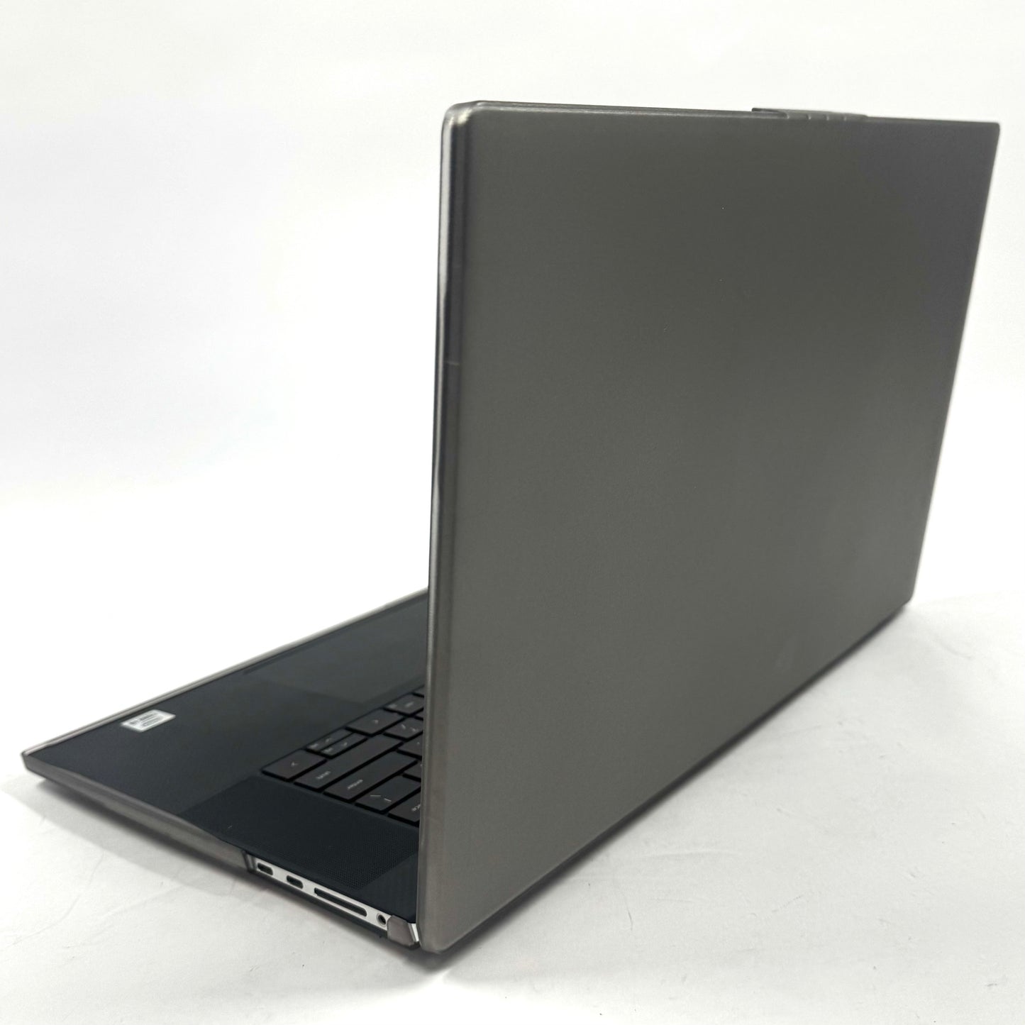 Dell XPS 17 9700 17" i9-10885H 2.4GHz 64GB RAM 1TB SSD GeForce RTX 2060 Max-Q