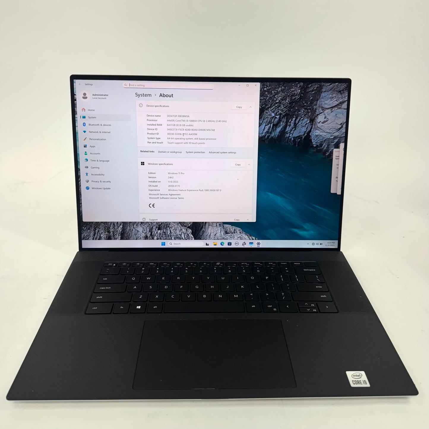 Dell XPS 17 9700 17" i9-10885H 2.4GHz 64GB RAM 1TB SSD GeForce RTX 2060 Max-Q