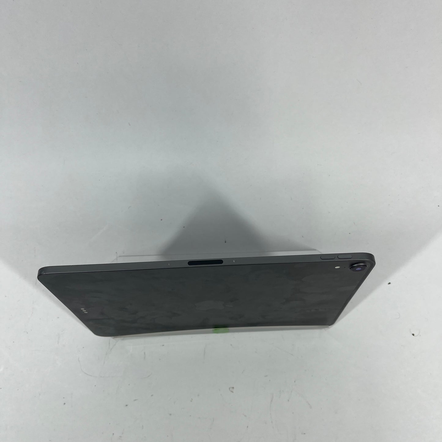 Broken WiFi Only Apple iPad 11" (A16) 256GB 14.7.1 MTXQ2LL/A