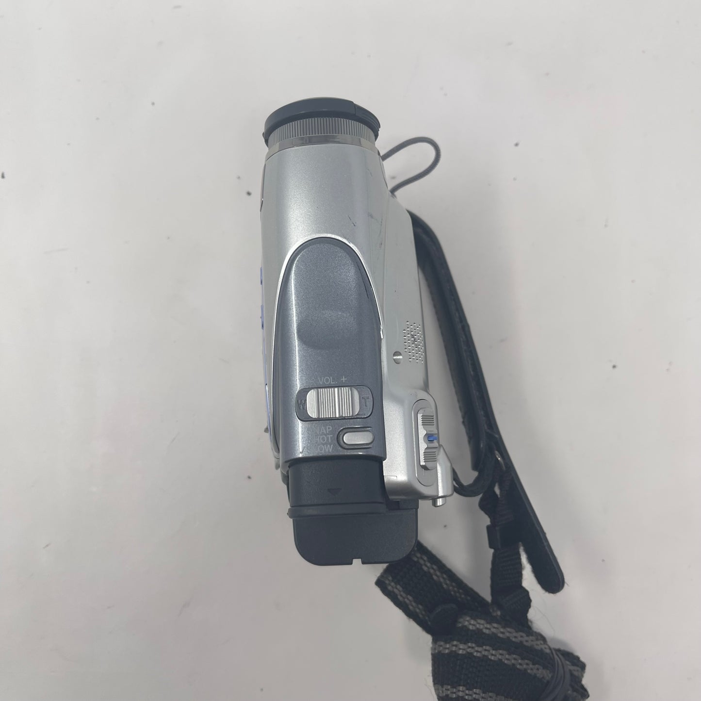 JVC GR-D270U 360 Degree Digital Video Camera