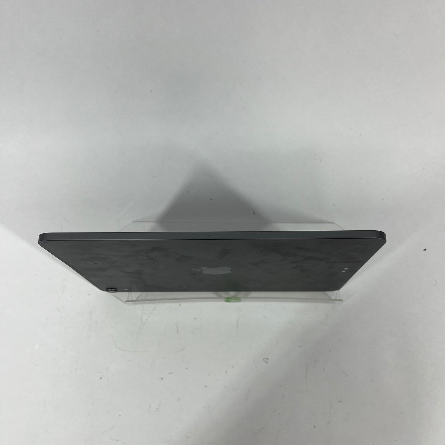 Broken WiFi Only Apple iPad 11" (A16) 256GB 14.7.1 MTXQ2LL/A