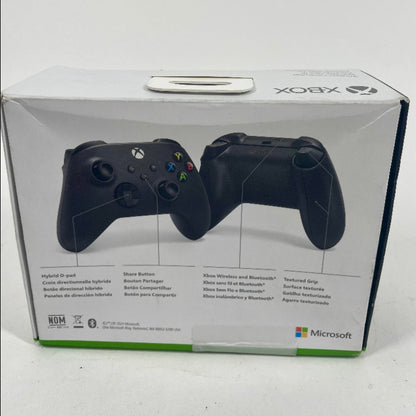 New Microsoft Xbox One Wireless Controller Carbon Black